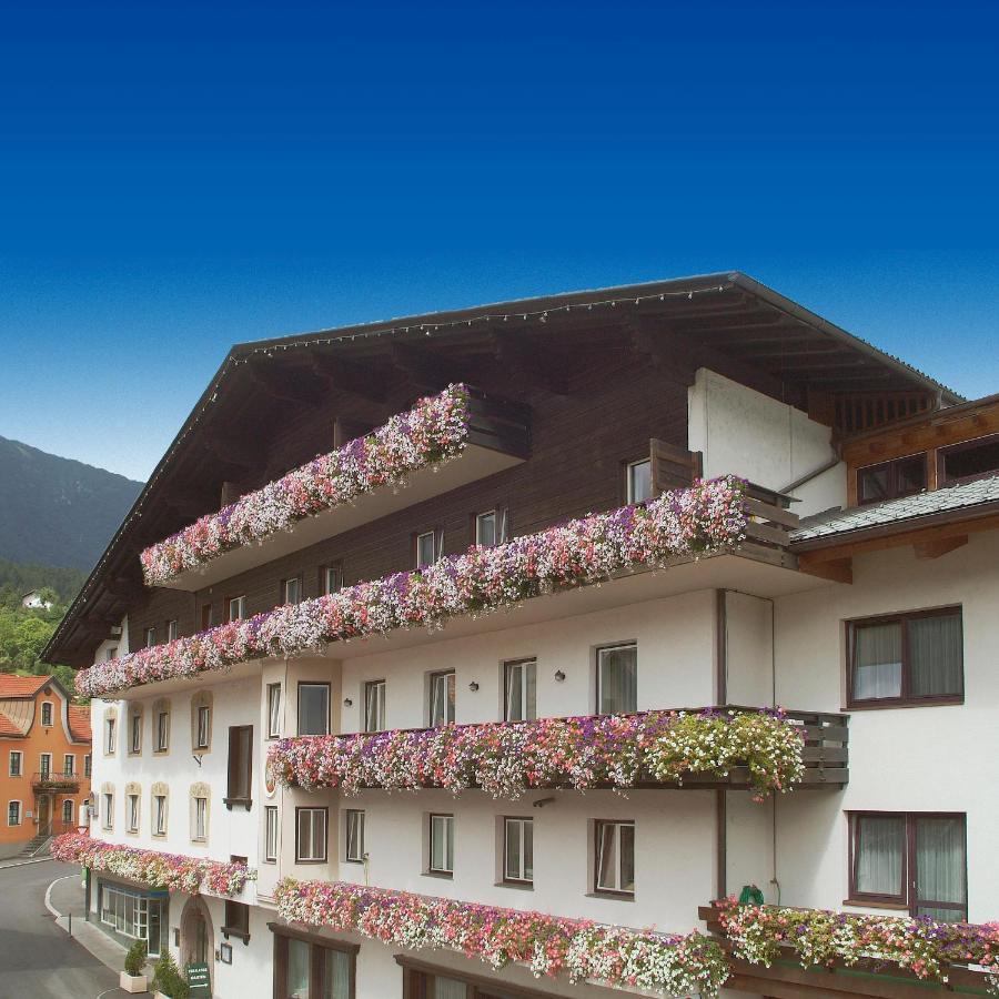 Appartement & Aparthotel Stern Imst Buitenkant foto